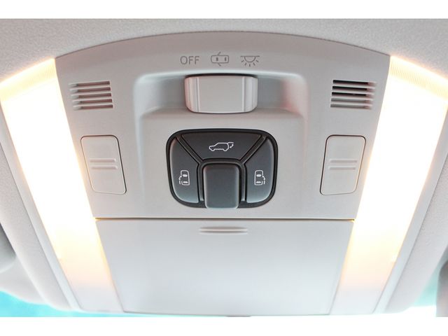Toyota VELLFIRE 2010-03 28030-9