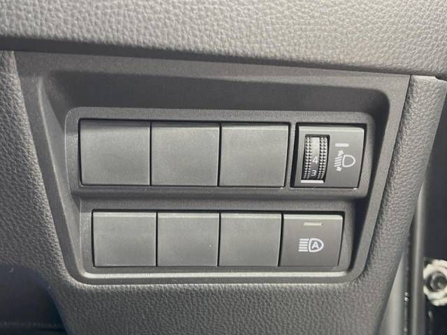 Toyota YARIS CROSS 2023-03 192682-6