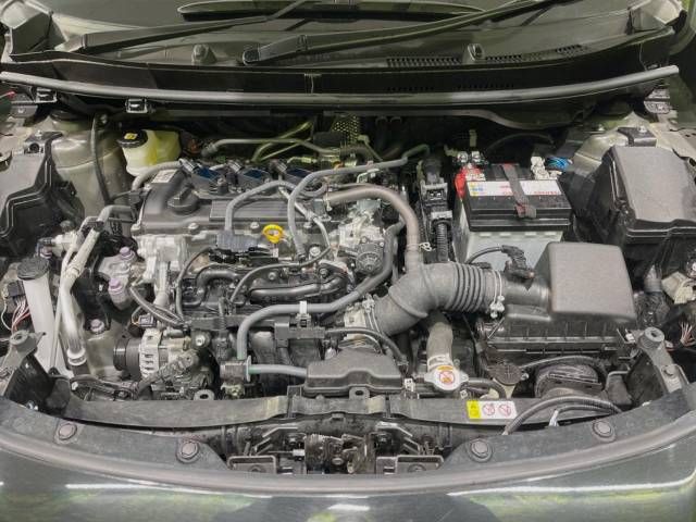 Toyota YARIS CROSS 2023-03 192682-18