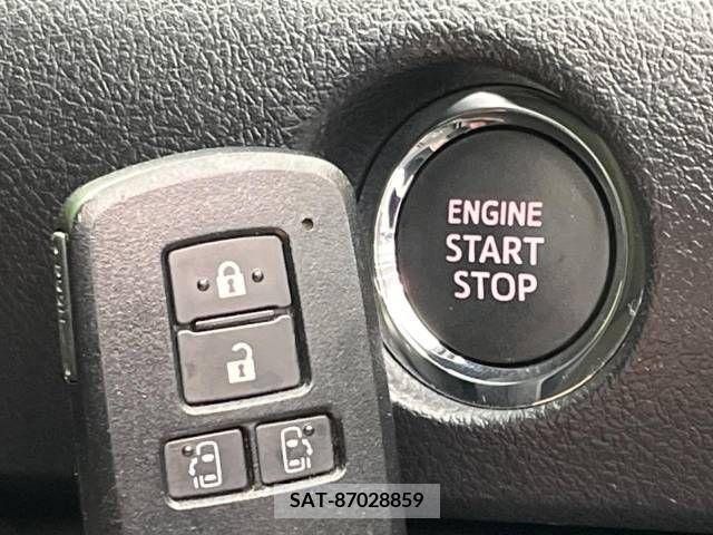 Toyota SIENTA 2019-05 331179-6