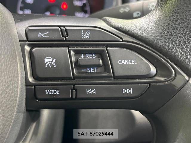 Toyota YARIS 2021-05 371422-4