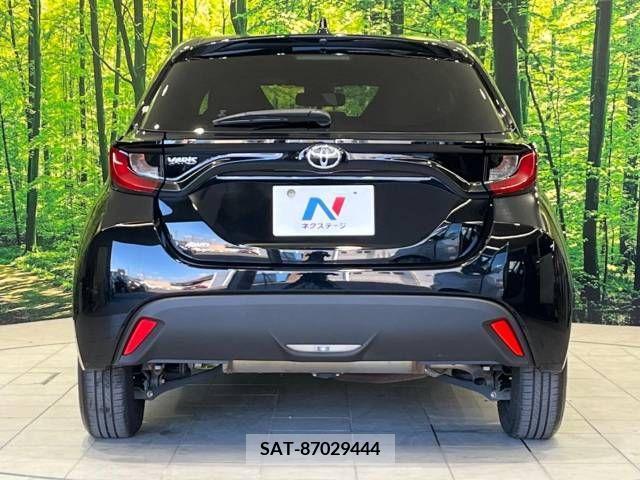 Toyota YARIS 2021-05 371422-16