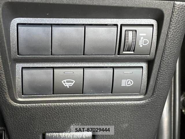 Toyota YARIS 2021-05 371422-5