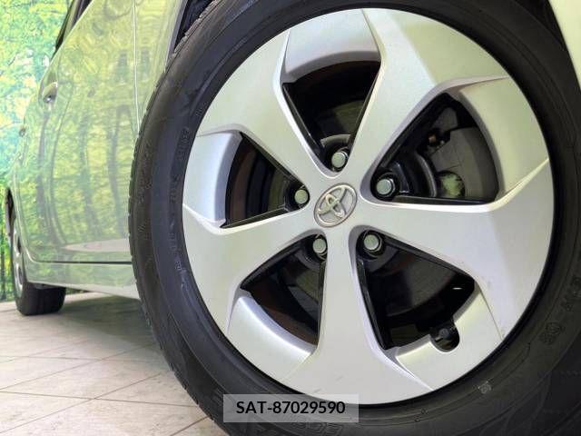 Toyota PRIUS 2013-03 255204-13