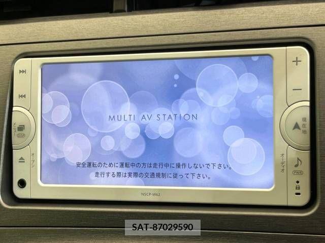 Toyota PRIUS 2013-03 255204-2