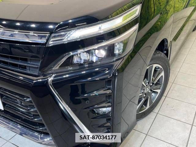 Toyota VOXY 2019-03 380761-14