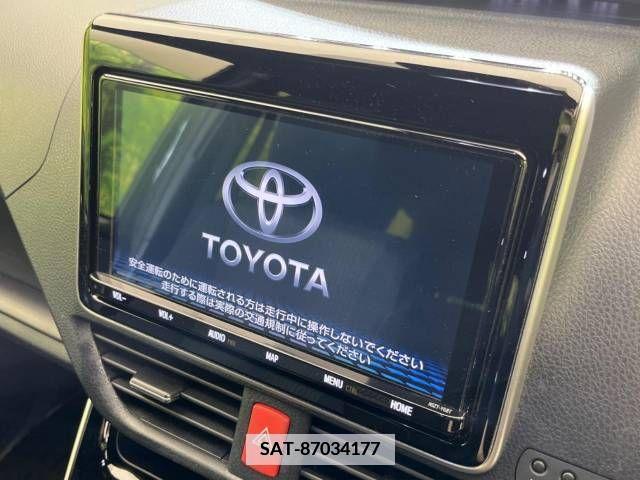 Toyota VOXY 2019-03 380761-3