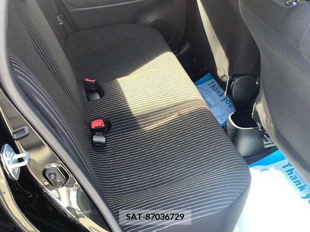 Toyota VITZ 2015-02 203586-13