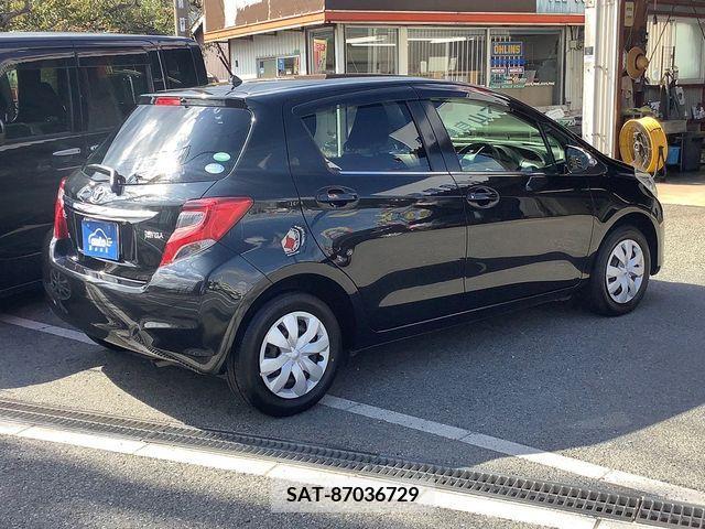 Toyota VITZ 2015-02 203586-2