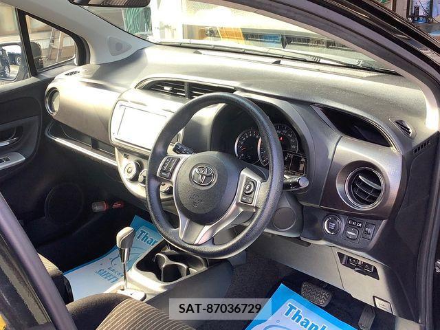 Toyota VITZ 2015-02 203586-5