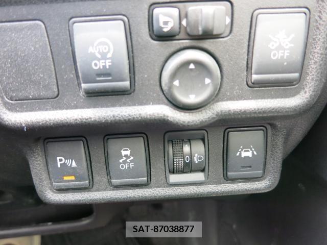 Nissan NOTE 2019-02 325479-11