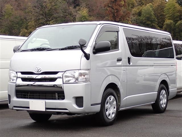 Toyota HIACE VAN 2017-10 24551-0