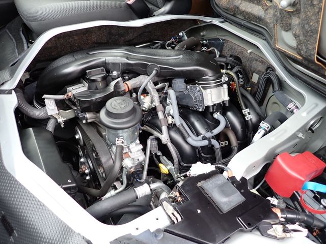 Toyota HIACE VAN 2017-10 24551-29