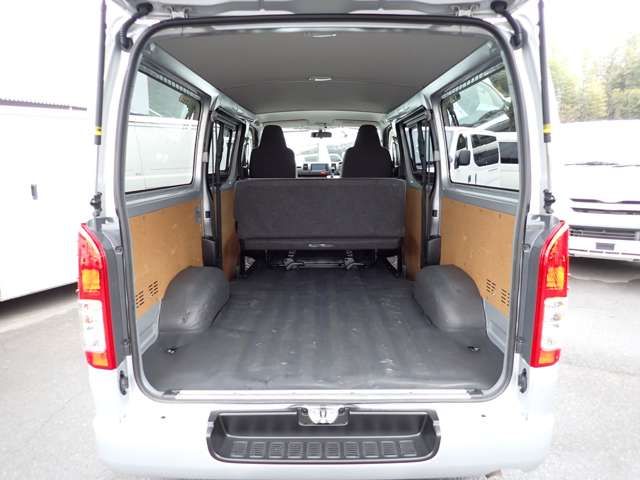 Toyota HIACE VAN 2017-10 24551-6