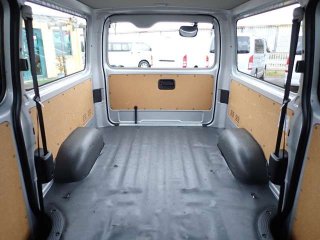 Toyota HIACE VAN 2017-10 24551-26
