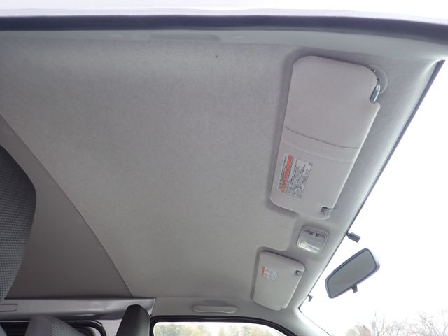Toyota HIACE VAN 2017-10 24551-15