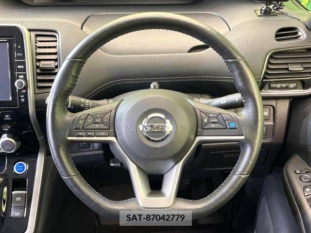 Nissan SERENA 2019-01 284113-12