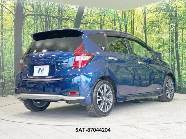 Nissan NOTE 2018-09 380411-17