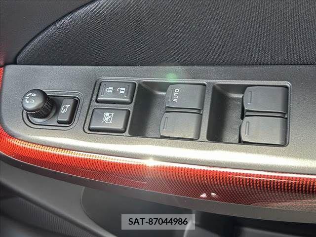 Suzuki SWIFT 2023-09 376309-27