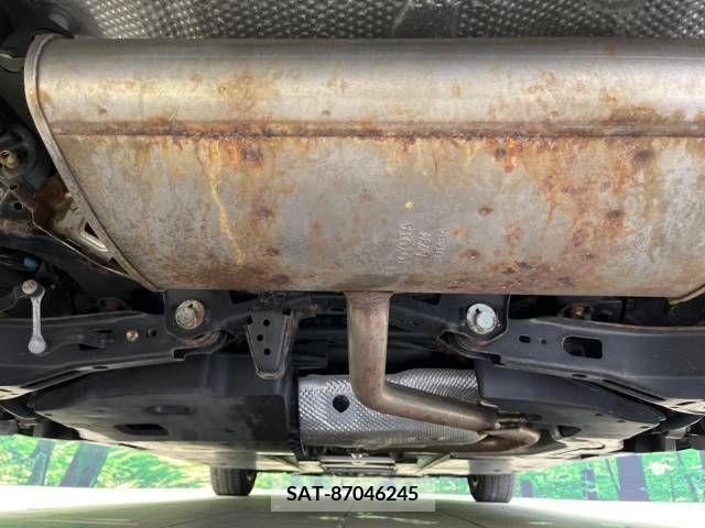 Toyota PRIUS 2017-08 282042-19