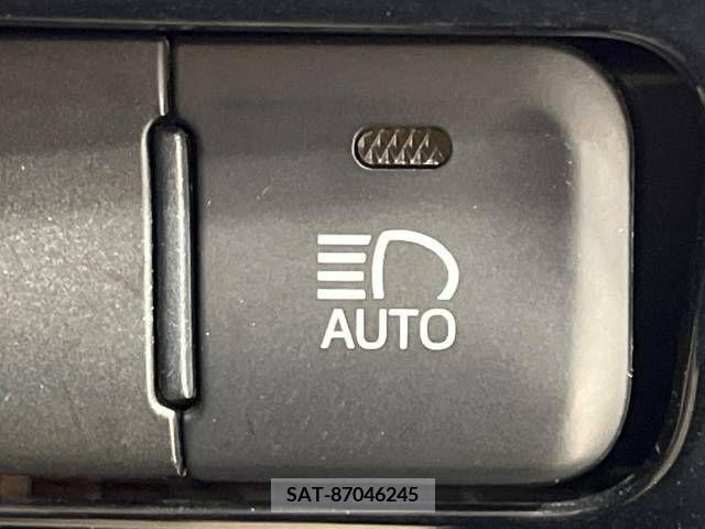 Toyota PRIUS 2017-08 282042-7