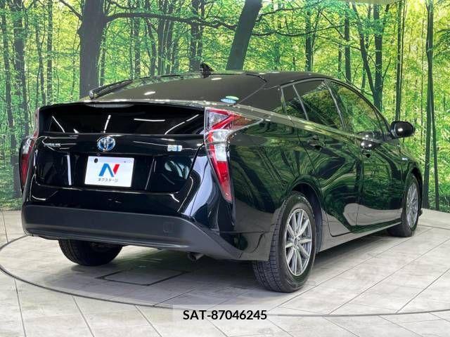 Toyota PRIUS 2017-08 282042-17