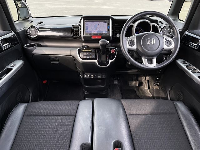 Honda N BOX CUSTOM 2017-05 13733-1