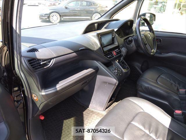 Toyota NOAH 2016-02 279455-11