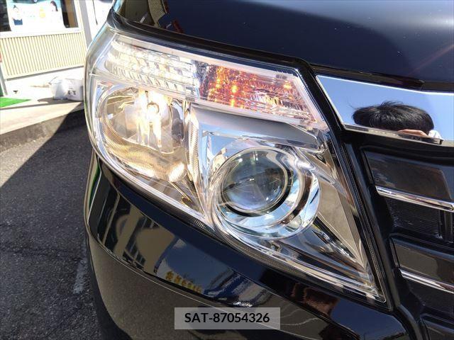 Toyota NOAH 2016-02 279455-3