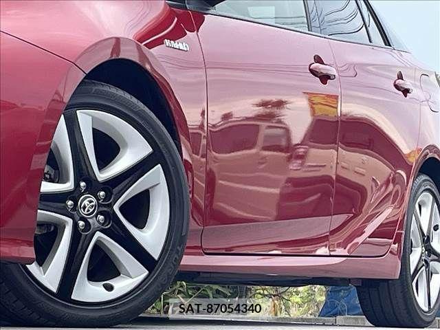Toyota PRIUS 2016-06 366316-18
