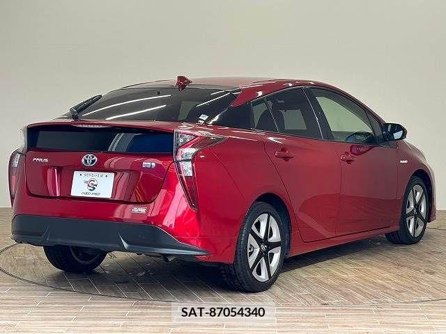 Toyota PRIUS 2016-06 366316-15