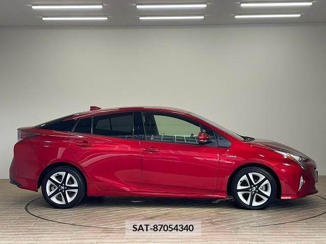 Toyota PRIUS 2016-06 366316-13