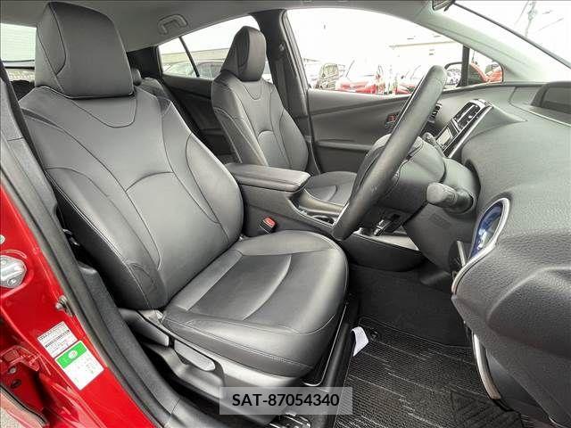 Toyota PRIUS 2016-06 366316-8