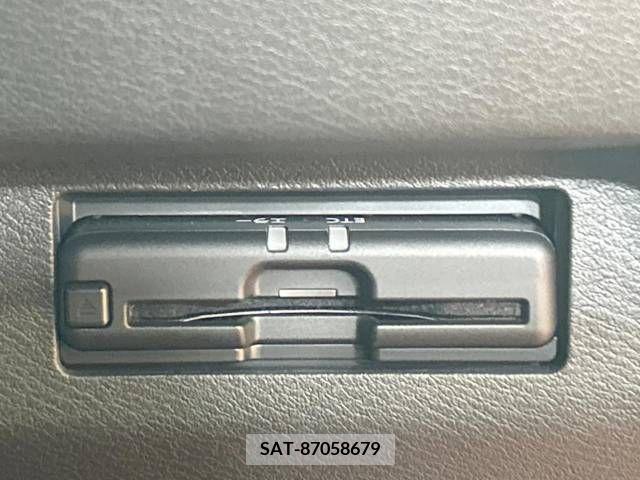 Nissan KICKS 2020-06 234606-5