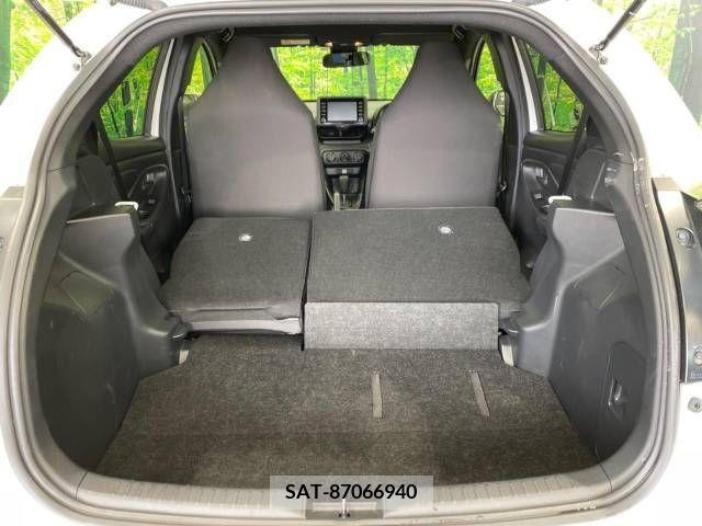 Toyota YARIS 2022-02 214204-11