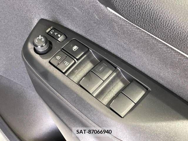 Toyota YARIS 2022-02 214204-8