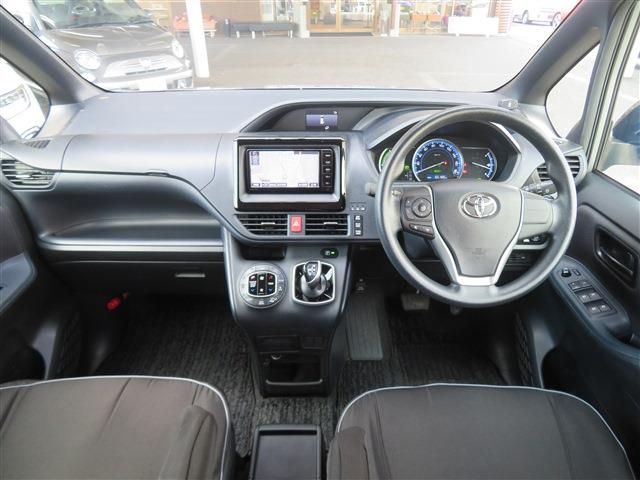 Toyota NOAH 2015-09 28796-4