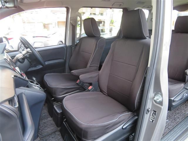 Toyota NOAH 2015-09 28796-7