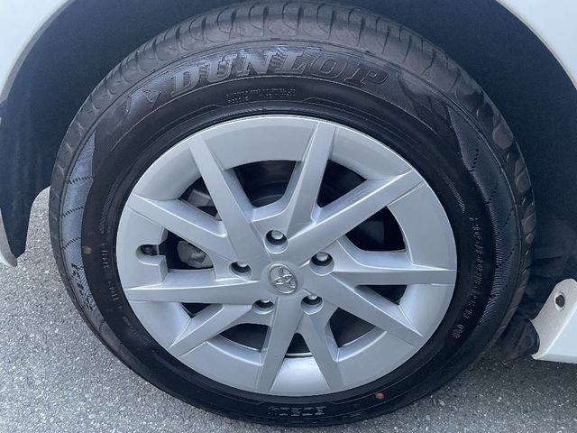 Toyota PRIUS ALPHA 2017-08 17007-23