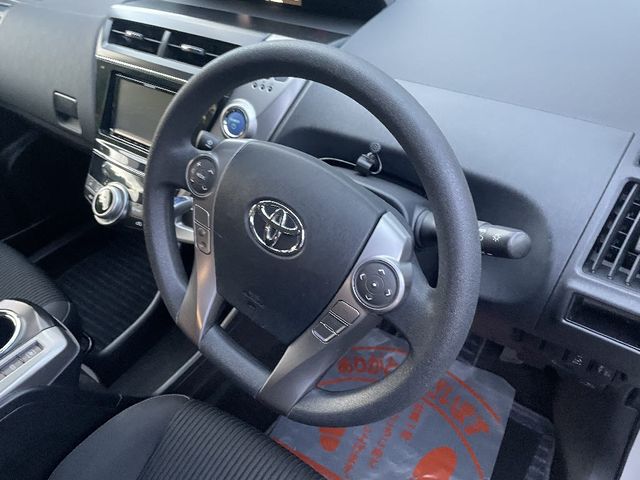 Toyota PRIUS ALPHA 2017-08 17007-8