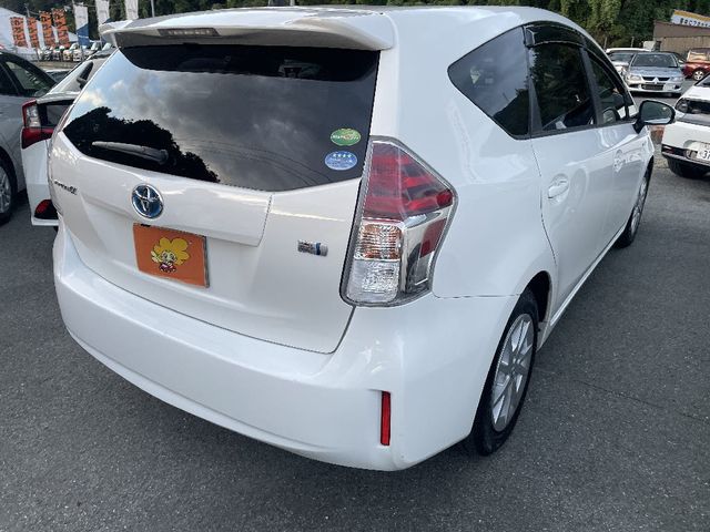 Toyota PRIUS ALPHA 2017-08 17007-2