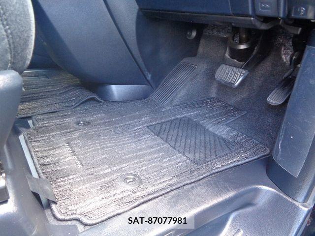 Toyota VELLFIRE 2018-08 394707-19