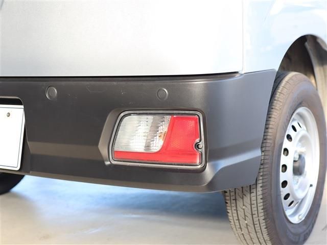 Daihatsu HIJET CARGO 2022-11 185500-23