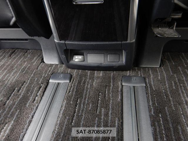Toyota ALPHARD 2021-12 212120-15