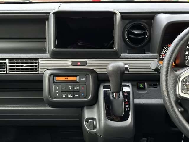 Honda N-VAN 2021-07 185902-10