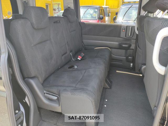Honda STEP WGN 2010-02 368849-9