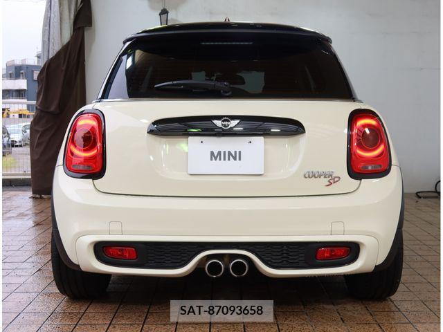 Bmw MINI 2017-12 293984-9