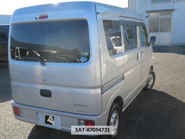 Suzuki EVERY 2019-08 386429-3