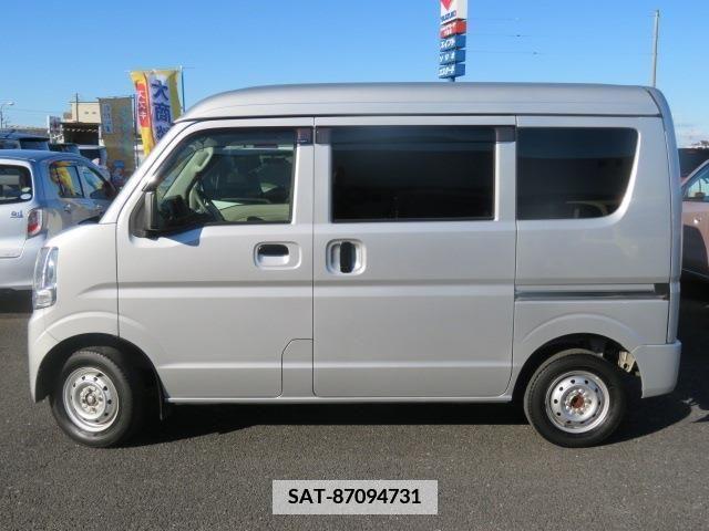 Suzuki EVERY 2019-08 386429-1