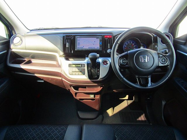 Honda N-WGN 2016-03 8325-1